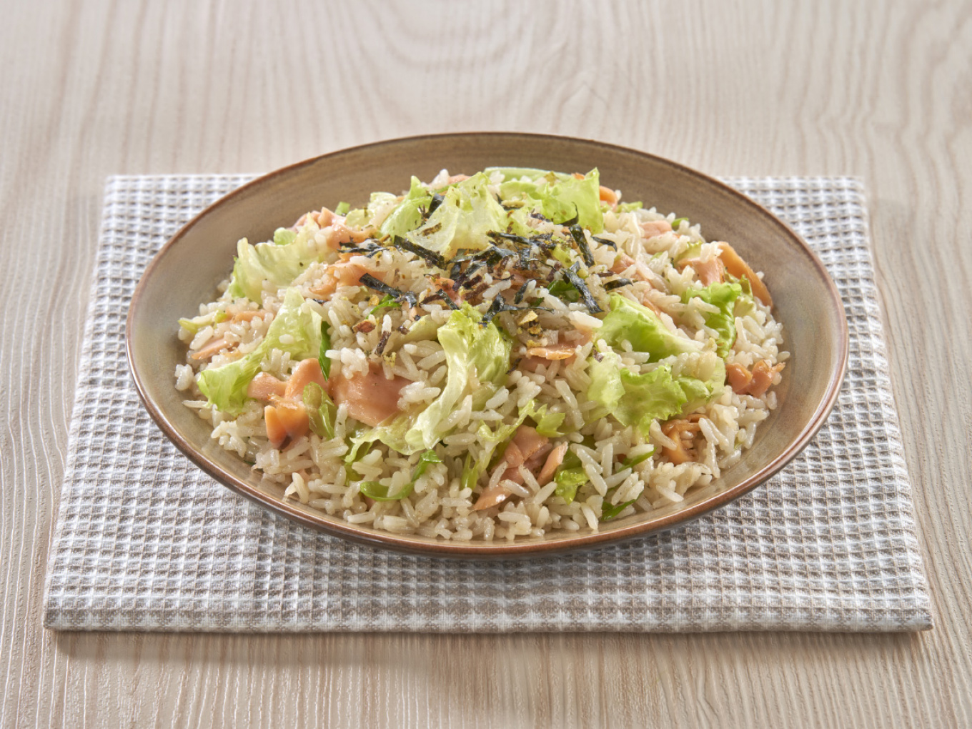 Nasi Goreng Selada Abon Salmon